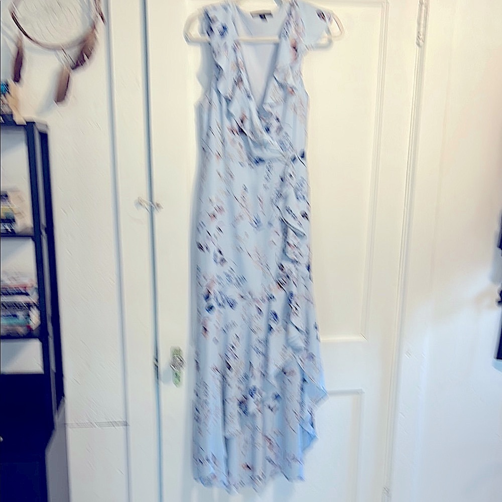 Banana Republic Blue Ruffled Wrap Dress for Wedding Guests - Picture 2 of 4